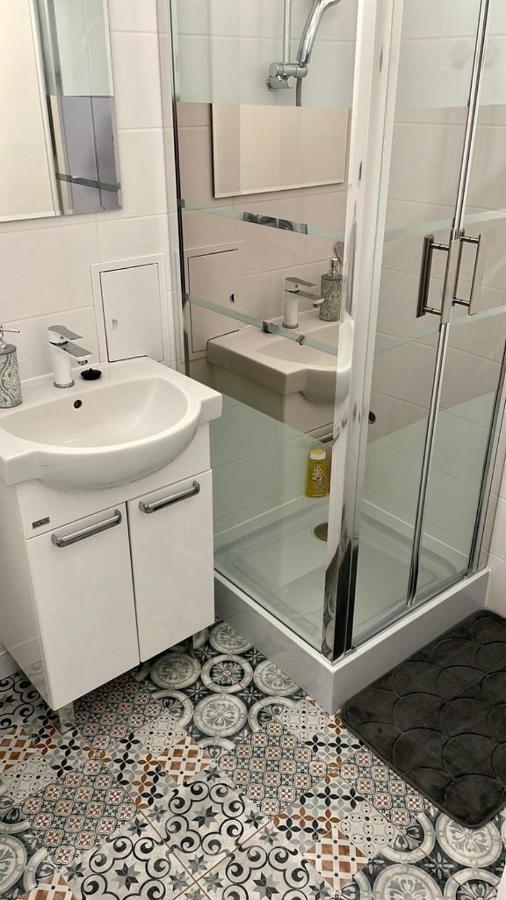 Apartament Z Widokiem Na Zamek Gn Apartment Malbork Bagian luar foto